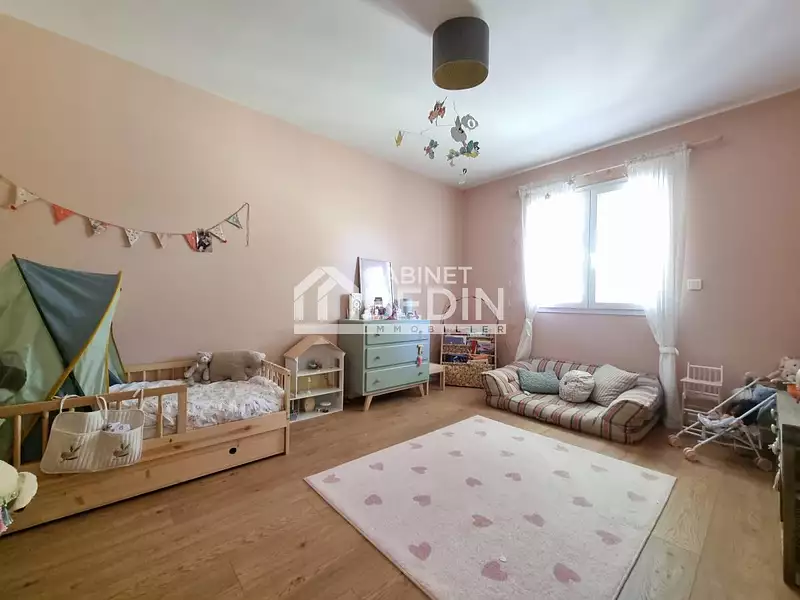 Maison, 121 m²