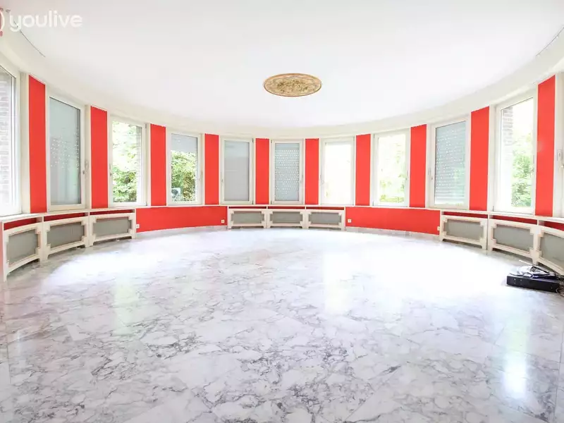 Maison, 316 m²