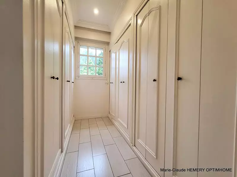 Maison, 267 m²