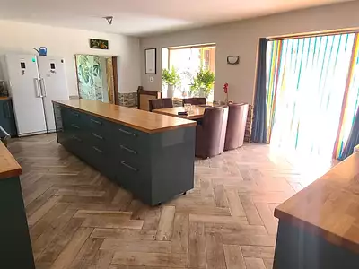 Maison, 640 m²