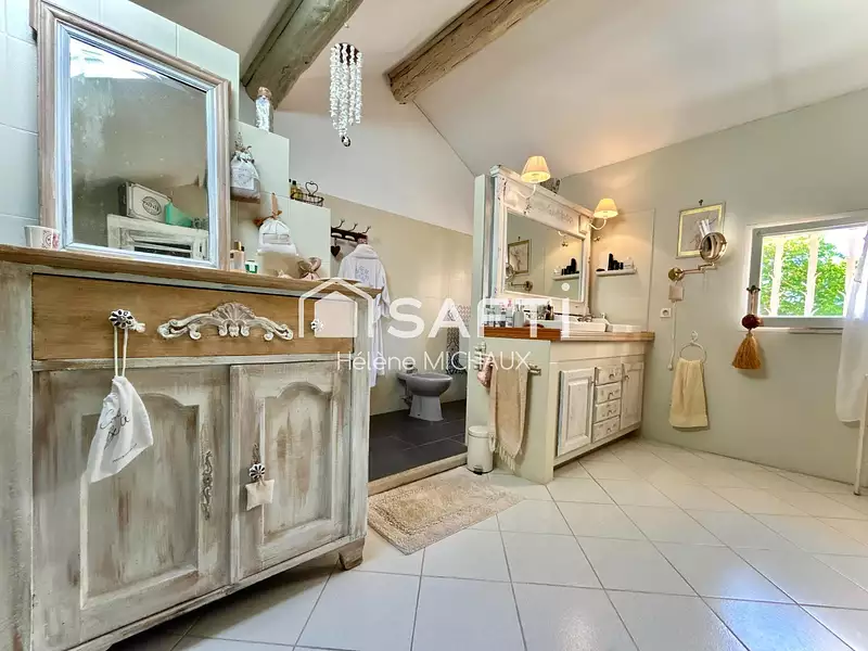 Maison, 400 m²