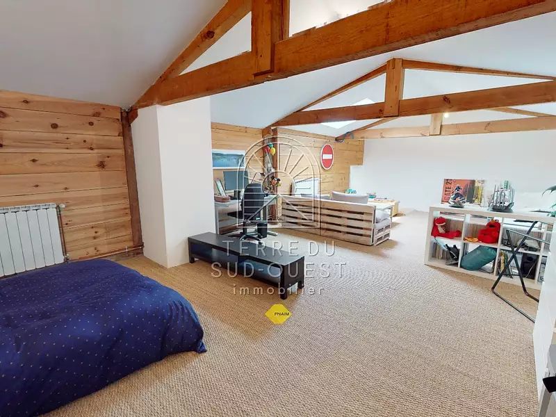 Maison, 319 m²