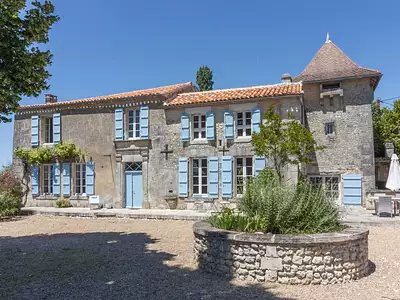 Maison, 240 m²