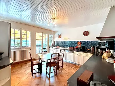 Immeuble, 329 m²