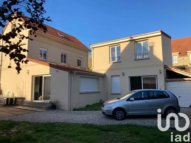 Maison, 210 m²
