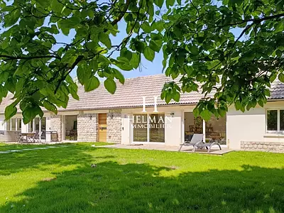 Maison, 222 m²