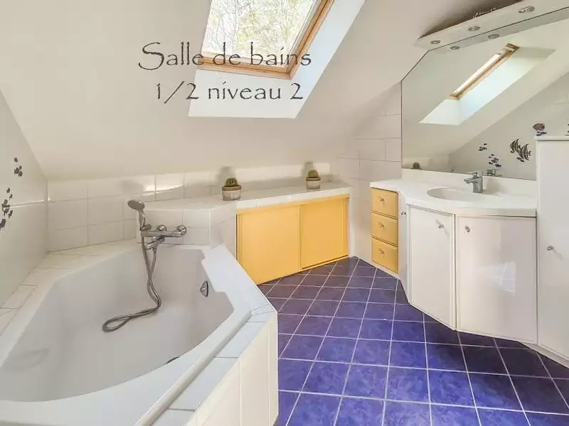 Maison, 230 m²