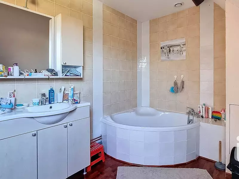 Maison, 232 m²