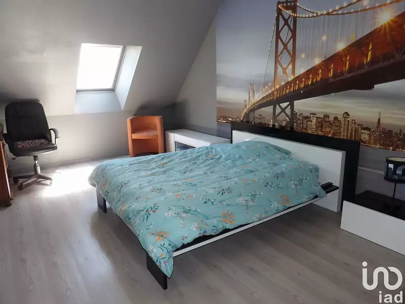 Maison, 166 m²