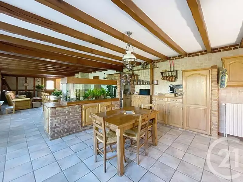 Maison, 218 m²