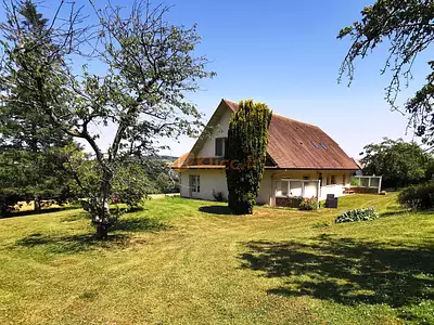 Maison, 235 m²
