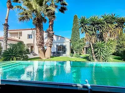 Maison, 257 m²