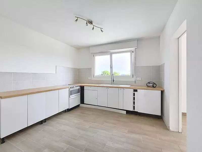 Maison, 170 m²