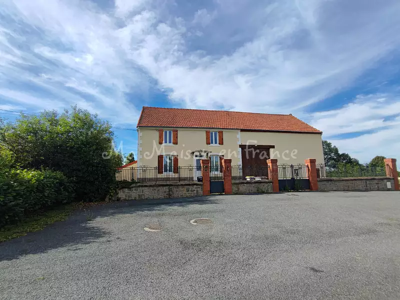 Maison, 166 m²