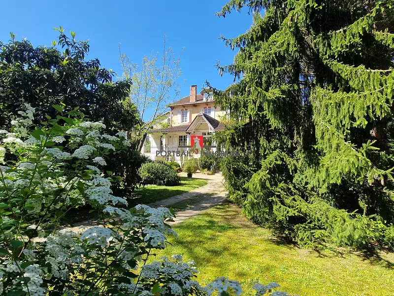 Maison, 354 m²
