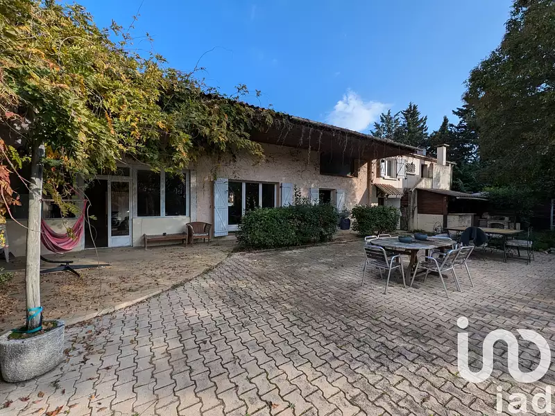 Maison, 221 m²