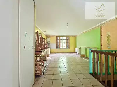 Immeuble, 277 m²