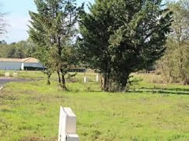 Terrain à bâtir, 326 m²