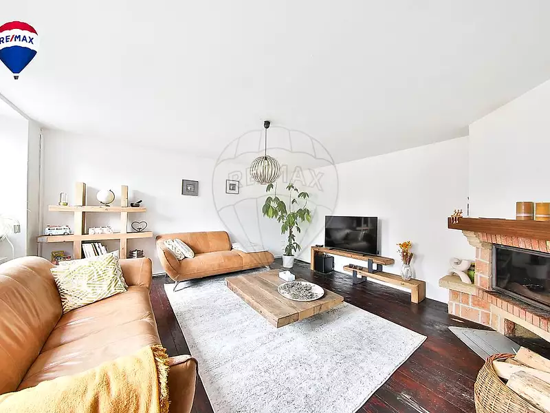 Maison, 243 m²