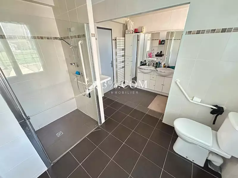 Maison, 140 m²