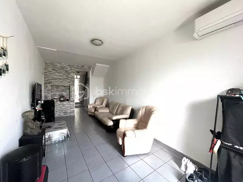 Maison, 77 m²