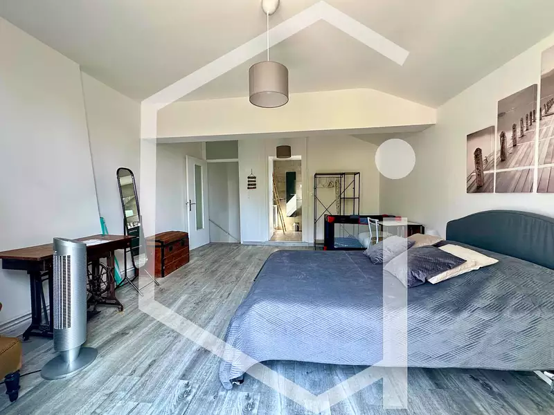 Maison, 168 m²