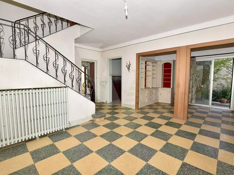 Maison, 320,16 m²