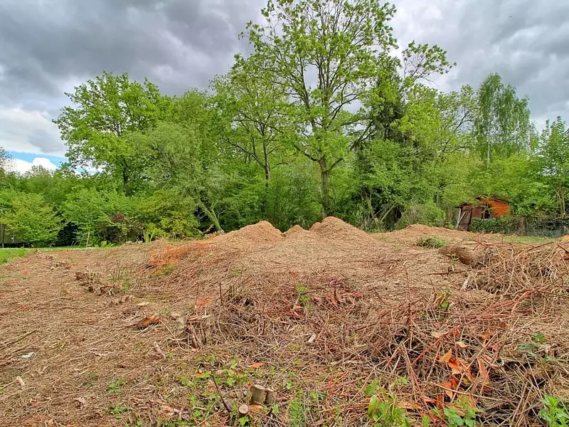 Terrain, 680 m²