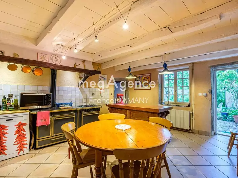 Maison, 250 m²