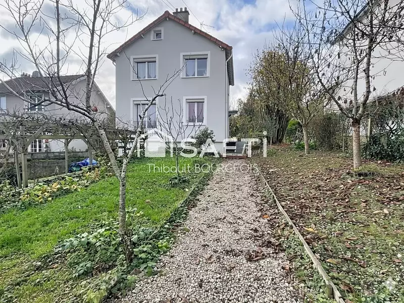 Maison, 77 m²