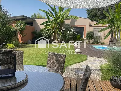 Maison, 114 m²