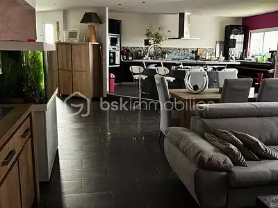 Maison, 186 m²