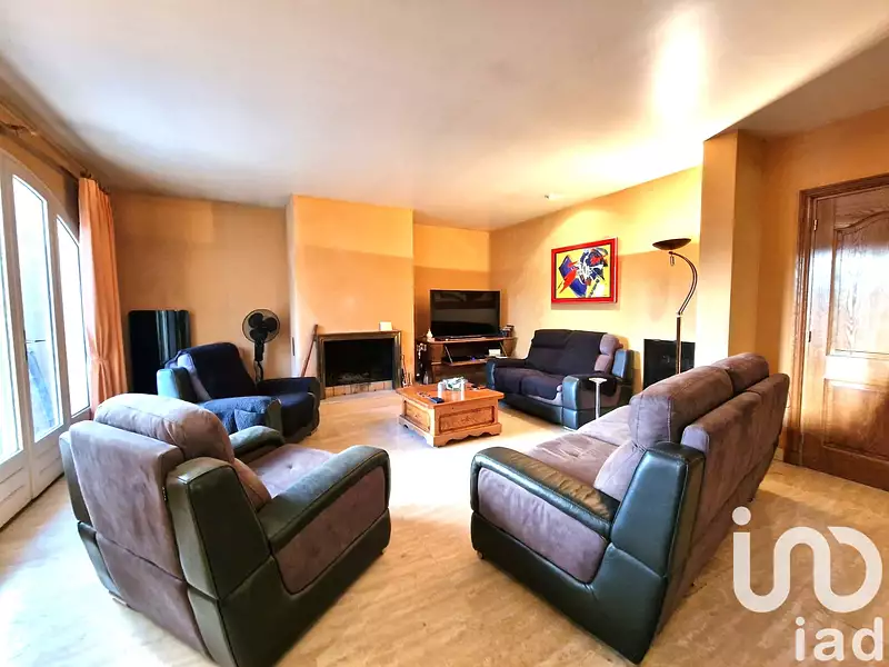 Maison, 230 m²