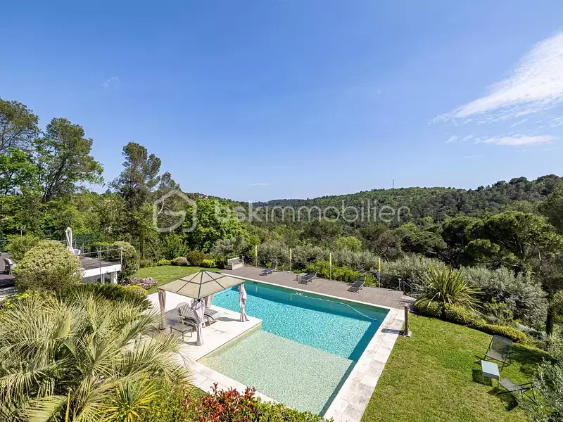 Maison, 518 m²