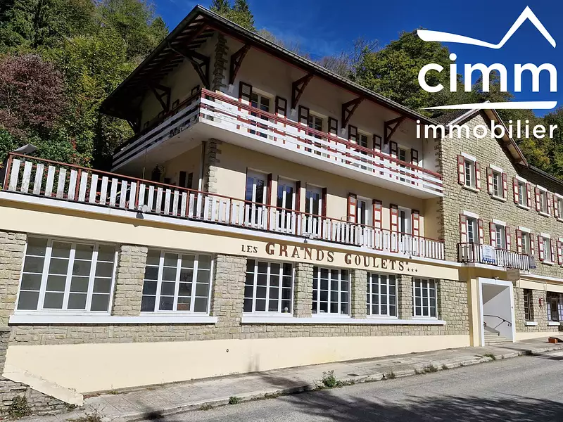 Immeuble, 674 m²