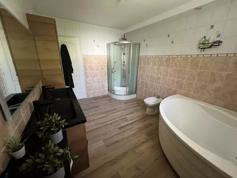 Maison, 229,69 m²