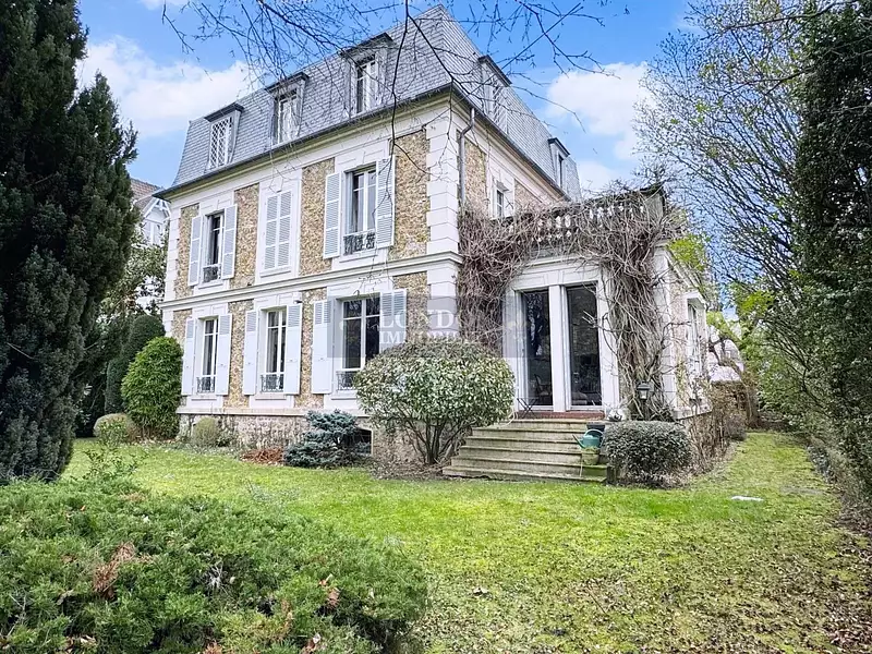 Maison, 320 m²
