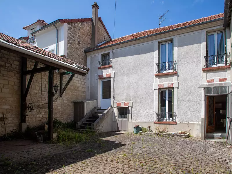Maison, 168 m²