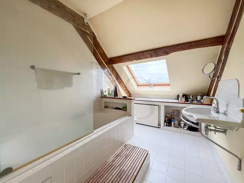 Maison, 630 m²