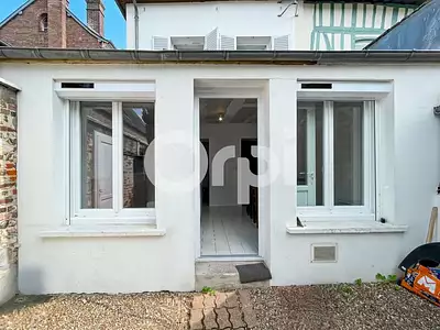 Immeuble, 121 m²
