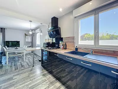 Maison, 94 m²