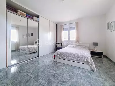 Immeuble, 350 m²