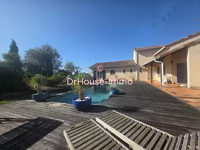 Maison, 266 m²