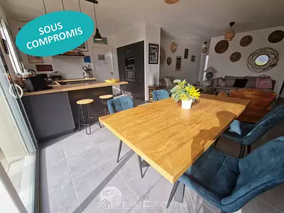 Maison, 93 m²
