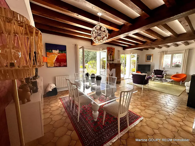 Maison, 122,7 m²