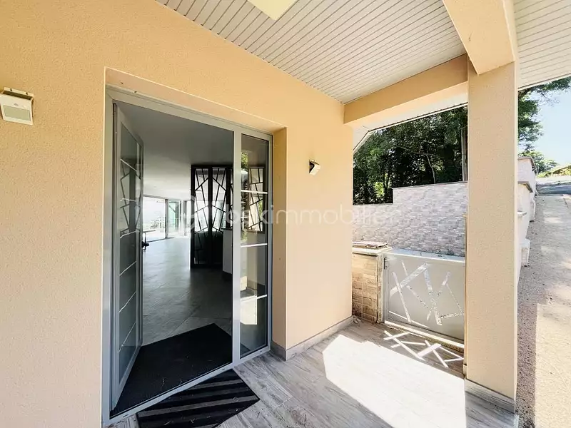 Maison, 224 m²
