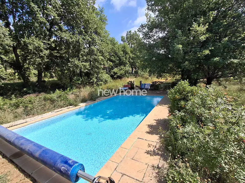 Maison, 180 m²