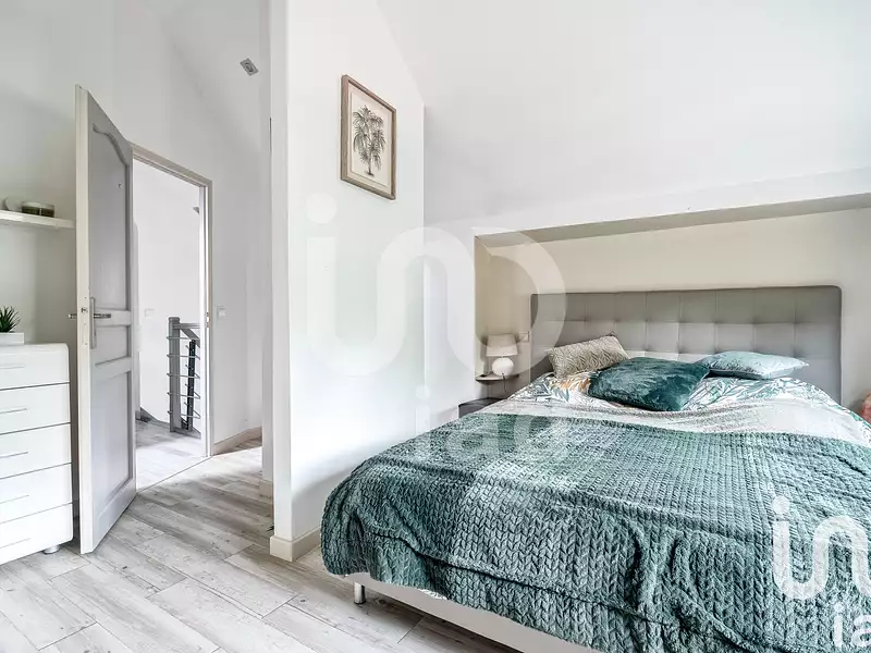 Maison, 220 m²