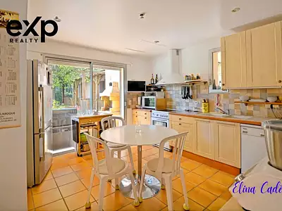 Maison, 225 m²