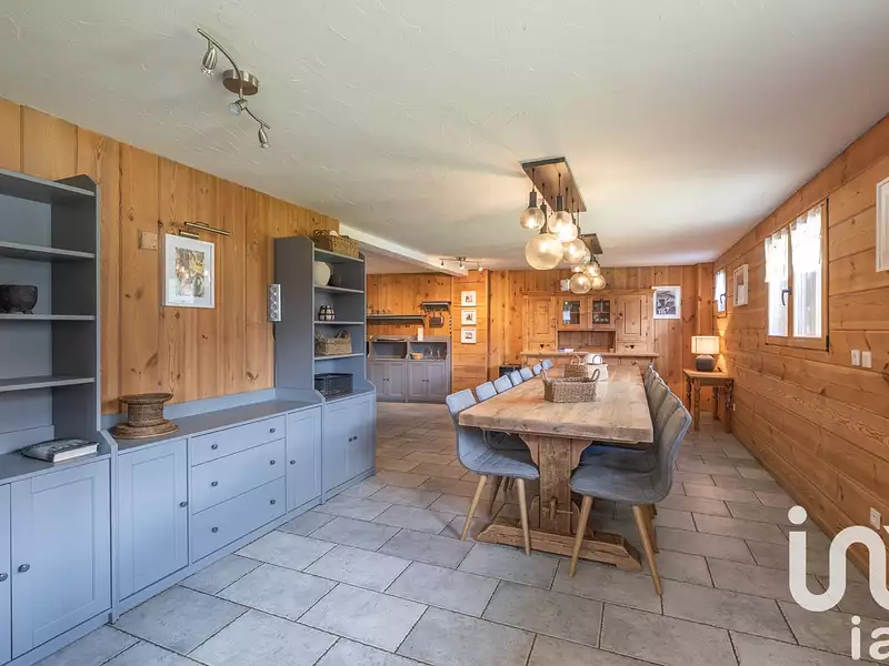 Maison, 288 m²